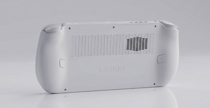 O Legion C700 mede 293 x 117 x 15 mm.