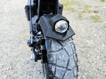 Ausom L2 Max Light (fonte da imagem: notebookcheck)