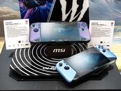 As novas versões Glacier Blue e Void Purple do Claw 8 AI+ da MSI em exibição na CES 2026 em Las Vegas. (Fonte da imagem: MSI)