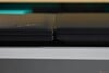 ThinkPad T14 Gen 7 (à direita): Mais novo e mais espesso, com uma tampa de tela plana
