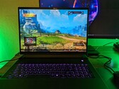 Revisão do laptop Alienware m18 R1: Maior e mais pesado do que o MSI Titan GT77