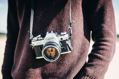 A Canon parece estar considerando uma câmera sem espelho baseada no design da Canon AE-1, que se tornou popular entre os amadores. (Fonte da imagem: The Canon Camera Museum)