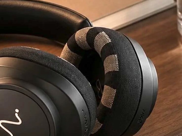 Os sensores de EEG sem gel são integrados às almofadas auriculares dos fones de ouvido sem fio Neurable One.