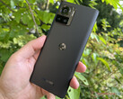 O Motorola Edge 30 Ultra só vem em uma única configuração de memória. (Fonte de imagem: NotebookCheck)