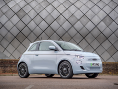 O Fiat 500e viu o maior volume de registros de automóveis da Europa Ocidental no segundo trimestre. (Fonte de imagem: Fiat)