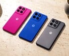O Moto G77 Power vem com um painel traseiro nas cores rosa, azul ou cinza.