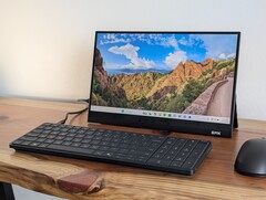 O teclado do EliteBoard G1a pode ficar para sempre vinculado ao PC EliteBoard G1a, pois não tem a capacidade de se conectar a outros PCs