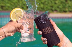 A JBL gostaria que o senhor soubesse que o Grip é perfeito para festas (Fonte da imagem: JBL)