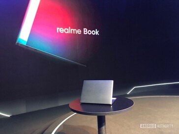 Realme Book back (imagem via Android Autoridade)
