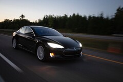 O novo recurso de Redução Ativa de Ruído da Tesla está sendo implementado nos veículos Modelo X e Modelo S. (Fonte da imagem: Jp Valery on Unsplash)