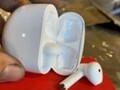 Os supostos "AirPods" apreendidos pela Alfândega dos EUA. (Imagem: USCPB)