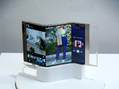 O 'Flex In &amp; Out' dobra em forma de S. (Fonte da imagem: Samsung)