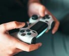 Os controles modernos de PlayStation, como o DualShock 4, funcionam perfeitamente com o RPCS3.