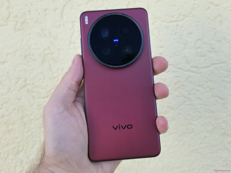 Vivo X200 Ultra (Fonte da imagem: Marcus Herbrich)