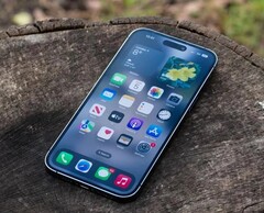 O iPhone 14 Pro Max. (Fonte: Expert Reviews)