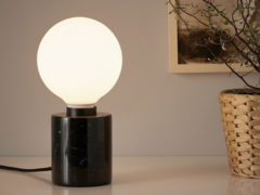As lâmpadas globo Kajplats da IKEA se juntarão a modelos mais antigos, como a lâmpada LED Tradfri (foto). (Fonte da imagem: IKEA)