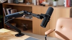 O Maono PD500W pode ser utilizado como microfone com fio ou sem fio para transmissões ao vivo a partir de um laptop ou celular.