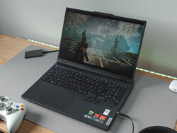 O Lenovo Legion Pro 5 16ARX8 (R5 7645HX, RTX 4050) foi gentilmente cedido por