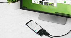 A pequena estação de acoplamento IOGEAR GUD3C460 USB-C transforma seu smartphone Android em um desktop (Fonte: IOGEAR)