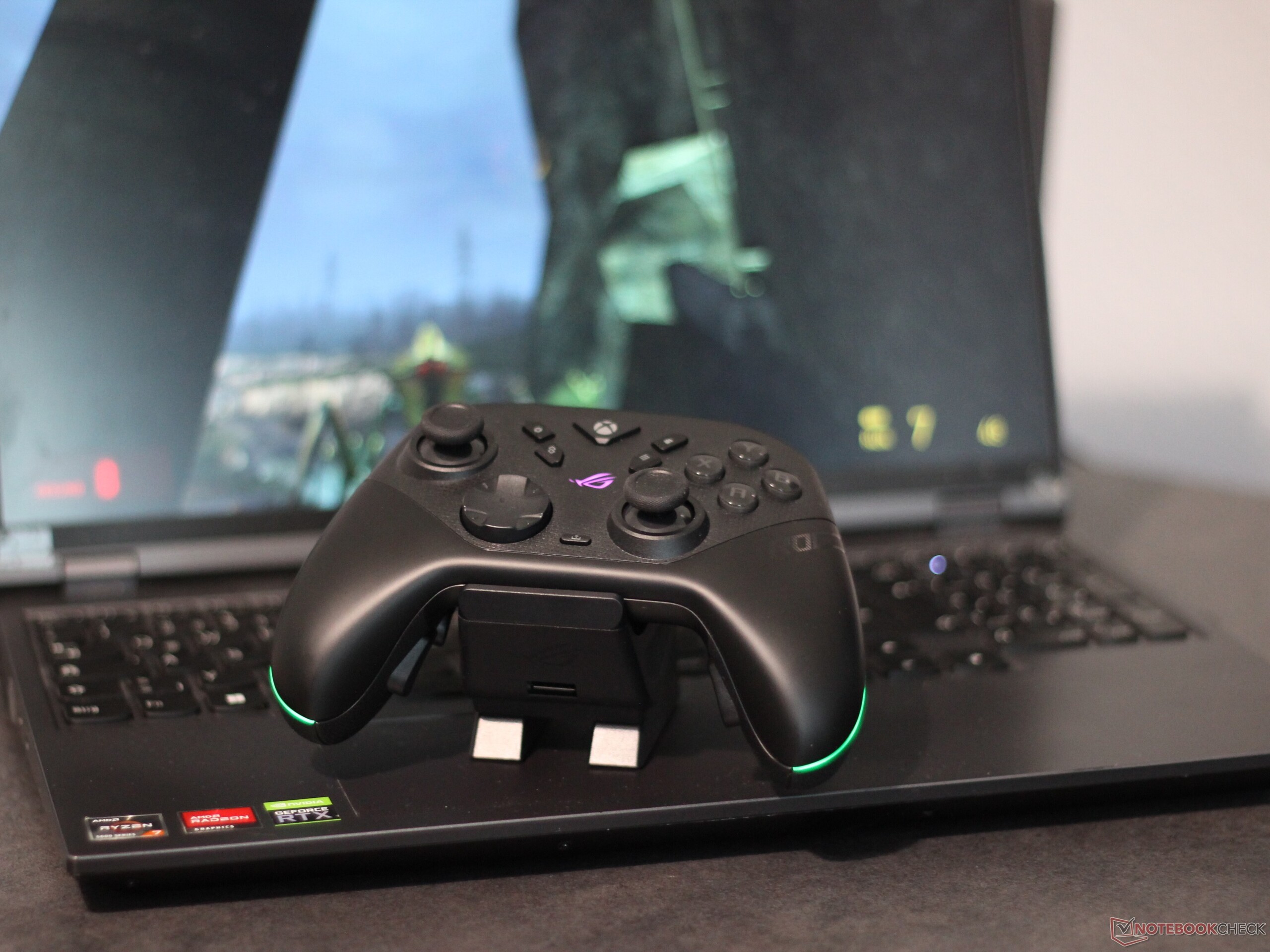 Com microinterruptores: Análise do ROG Raikiri II