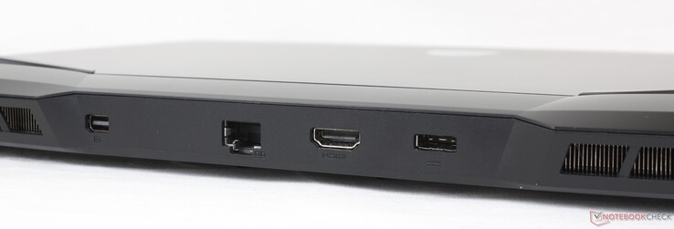 Atrás: Mini-DisplayPort, 2,5 Gbps RJ-45, HDMI 2.0, adaptador AC