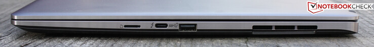 microSD (UHS-III), Thunderbolt 4 com DisplayPort, USB 3.2 Gen 2 (SuperSpeed 10 Gbps)