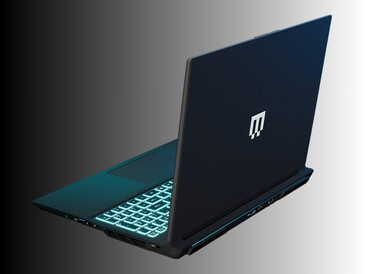Vista traseira do laptop para jogos Maingear Super 16 em ângulo (Fonte da imagem: Maingear PR)