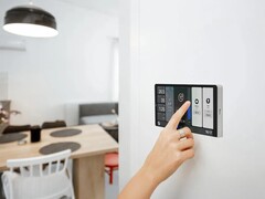 O Shelly Wall Display X2 já está disponível na Europa. (Fonte da imagem: Shelly)