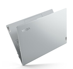 O Yoga Slim 7i Pro 14IAH7 estará disponível nas cores Cloud Grey e Storm Grey. (Fonte da imagem: Lenovo)