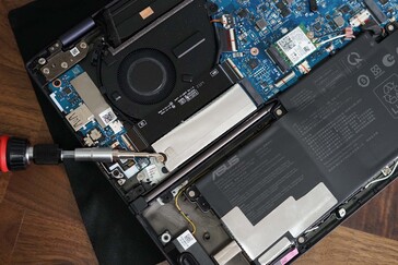 O SSD M.2 e o módulo Wi-Fi podem ser trocados facilmente