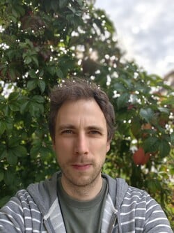 Uma selfie com a câmera frontal de 50 MPix