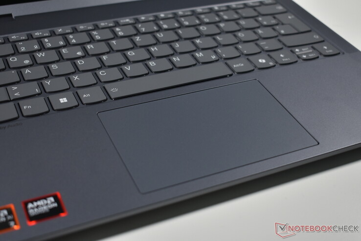 Lenovo IdeaPad 5 2 em 1 14AKP10: Touchpad