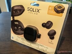 Os fones de ouvido vêm em uma embalagem blister