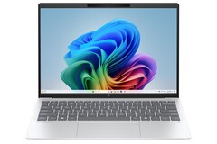 O OmniBook 7 Aero 13 é um subnotebook de médio porte superior vendido por menos de US$ 800 na promoção (Fonte da imagem: HP)
