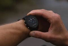 O Forerunner 255 é um dos dois smartwatches da Garmin que estão recebendo novas atualizações Release Candidate. (Fonte da imagem: Garmin)