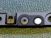 O entalhe do MacBook Pro abriga uma série de sensores, incluindo a webcam 1080p. (Fonte da imagem: David Pogue no Twitter)