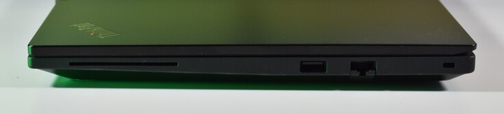 certo: Leitor de cartão inteligente, USB-A 3.2 Gen 1, RJ45-Ethernet, slot para trava Kensington