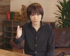 Masahiro Sakurai, criador de jogos da Nintendo, sentado à mesa (Fonte da imagem: The Guardian)