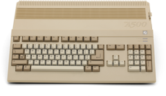 O A500 Mini ganhará um sucessor em seu tamanho original. (Fonte da imagem: Retro Games Ltd.)