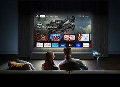O Dangbei Atom executa o Google TV com suporte para o Hey Google e o Chromecast. (Fonte da imagem: Dangbei)