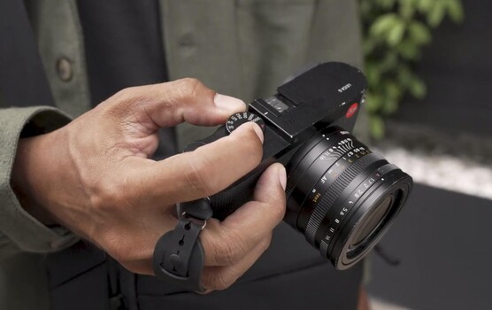 A Micro Clutch da Peak Design é um acessório de câmera projetado para aliviar os problemas de ergonomia comumente encontrados em corpos de câmeras pequenas. (Fonte da imagem: Peak Design)