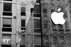 Apple fez uma pausa nas vendas na Rússia, entre outras restrições. (Fonte da imagem: Niccolò Chiamori)