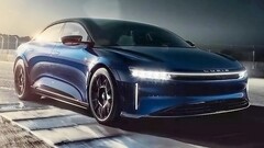 O Lucid Air Sapphire demonstrou ser capaz de superar um Tesla Model S Plaid padrão em uma pista de arrancada sem suar. (Fonte da imagem: Lucid)