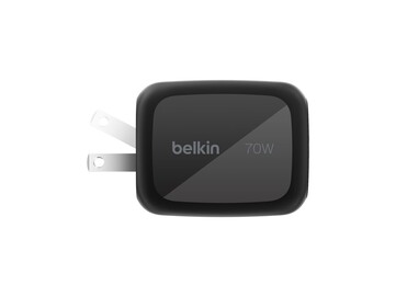 Os pinos dobráveis facilitam o encaixe em um bolso ou bolsa. (Fonte da imagem: Belkin)