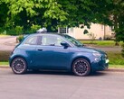 A produção do Fiat 500e em Turim deve parar por várias semanas. (Fonte da imagem: Stellantis)