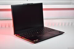 O Lenovo ThinkPad E14 Gen 7 AMD (fonte da imagem: Benjamin Herzig)