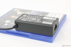 Adaptador CA USB-C universal de 65 W