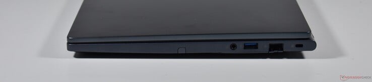direita: áudio de 3,5 mm, USB A 3.2 Gen 1, RJ45-Ethernet, slot para trava Kensington