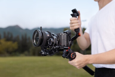 Mostrado aqui com foco de acompanhamento motorizado (Fonte da imagem: Hohem)