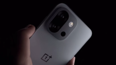O OnePlus 13T, lançado no início deste ano. (Fonte da imagem: OnePlus)